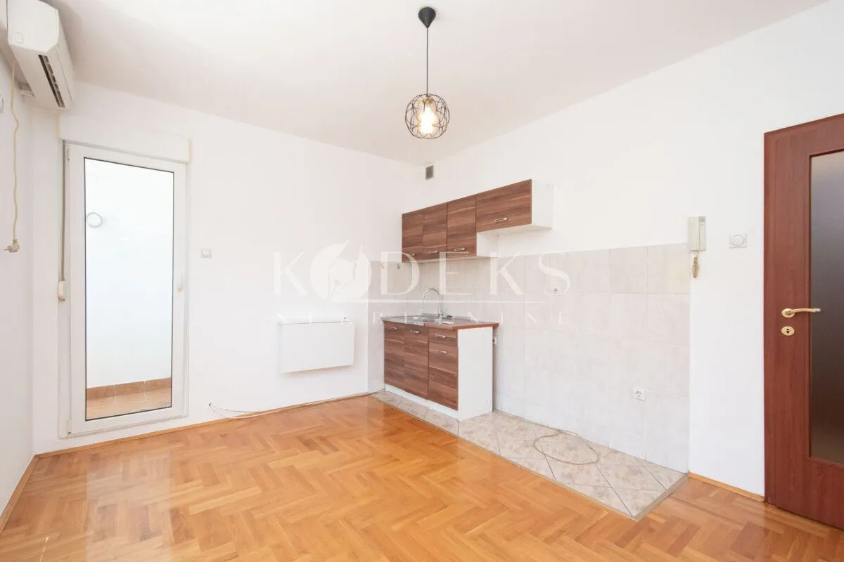 Rent, studio apartment, 22m², Zabjelo, Podgorica