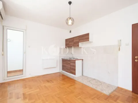 Rent, studio apartment, 22m², Zabjelo, Podgorica - image 2