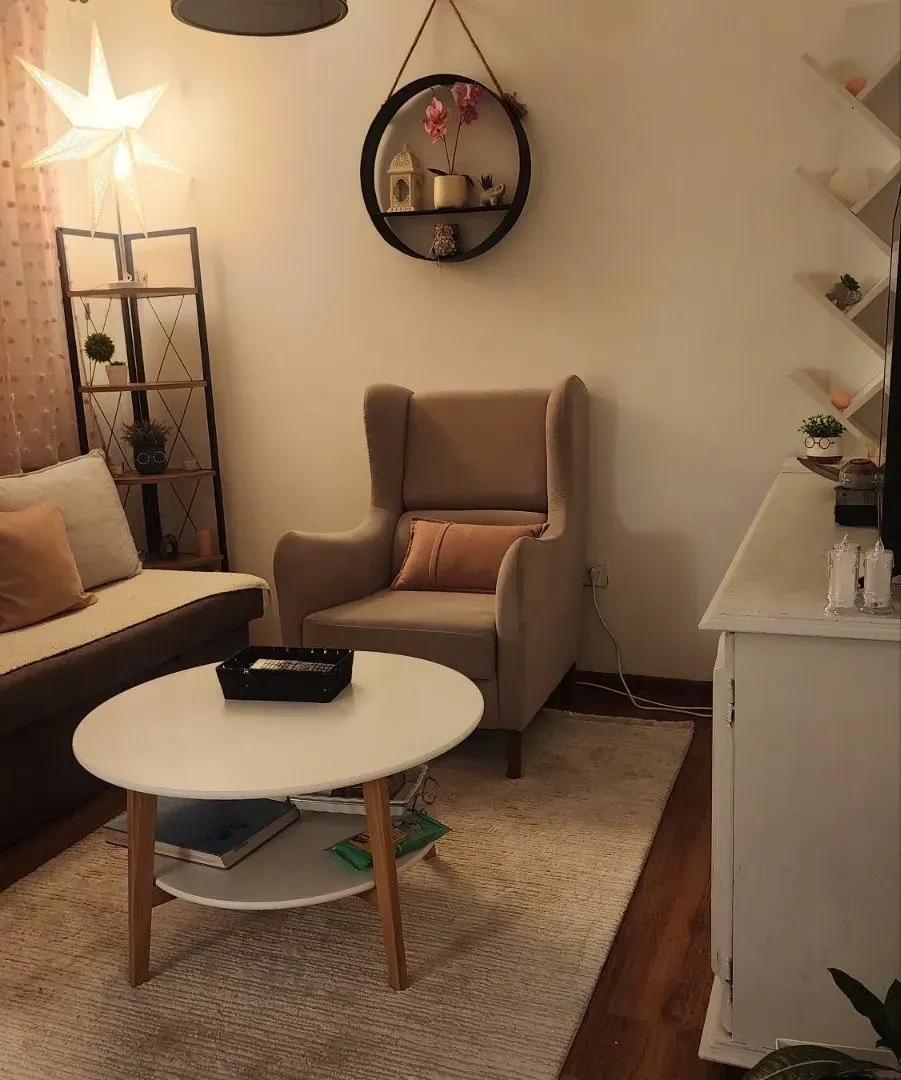 Izdavanje, jednosoban stan, 42m², Dobrota, Kotor