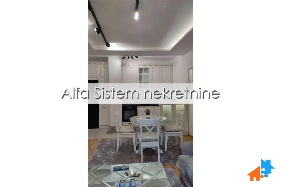 Izdavanje, dvosoban stan, 50m², Đeram Pijaca, Beograd