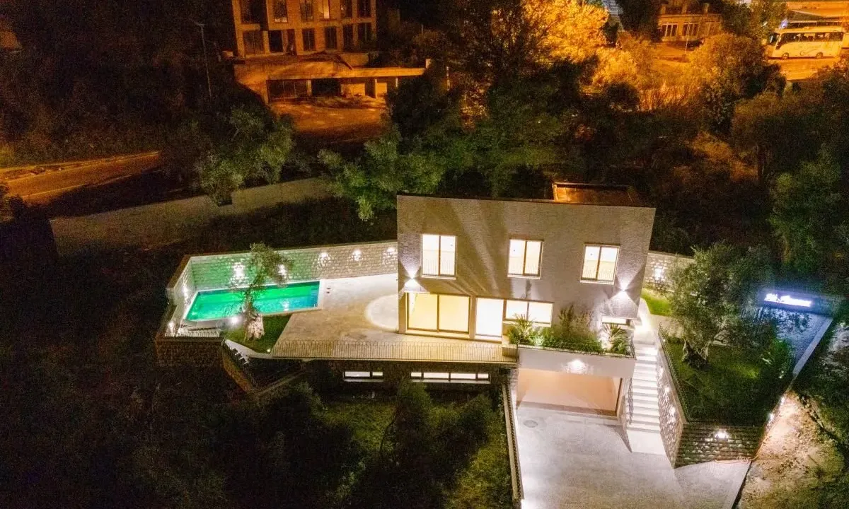 Prodaja, kuća, 240m², Budva, Crna Gora