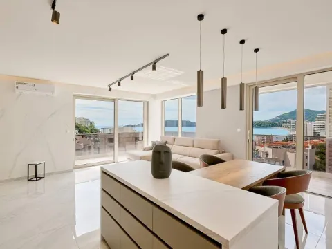 Prodaja, dvosoban stan, 90m², Budva, Crna Gora - image 1