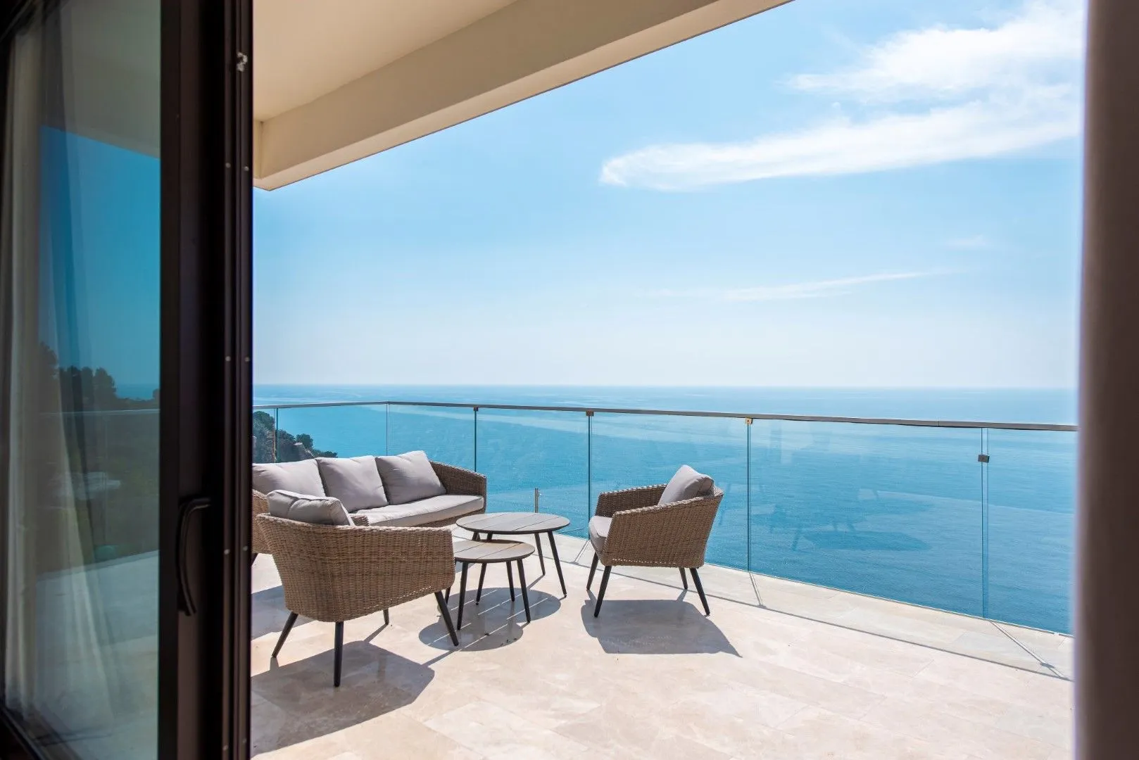 Sale, three bedroom apartment, 182m², Skočiđevojka, Budva