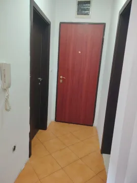 Izdavanje, jednosoban stan, 42m², Stari Aerodrom, Podgorica - image 4