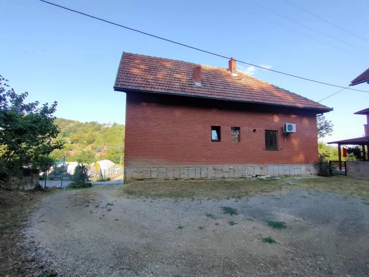 Prodaja, kuća, 198m², Sremska Kamenica, Petrovaradin