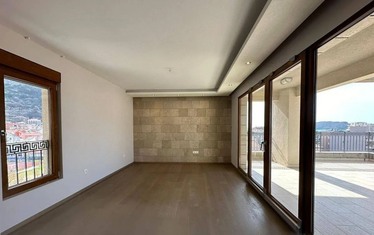 Prodaja, dvosoban stan, 140m², Budva, Crna Gora