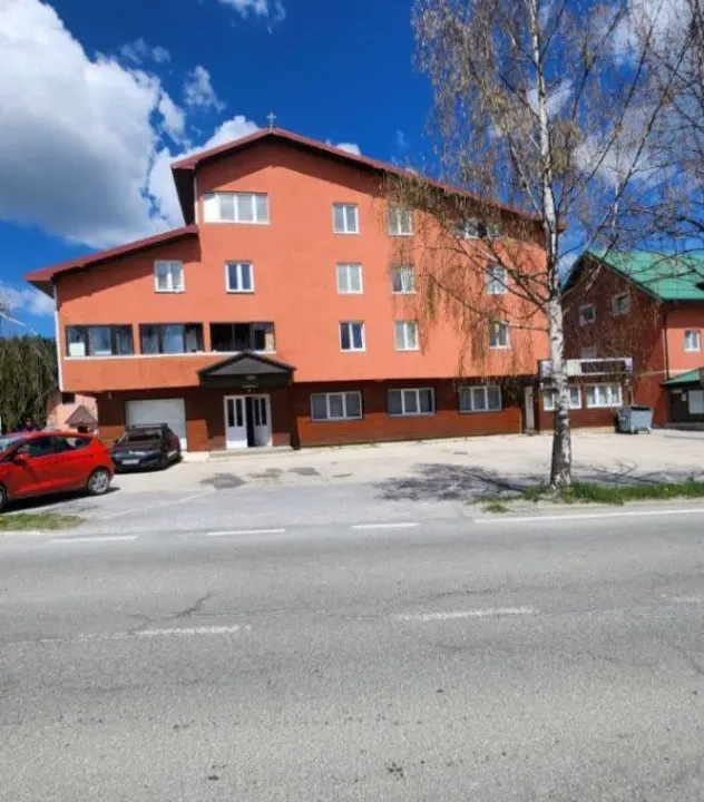 Rent, office space, 340m², Žabljak, Crna Gora