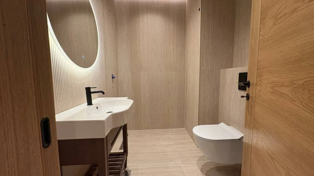 Prodaja, trosoban stan, 96m², Tivat, Crna Gora