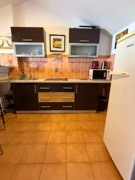 Rent, two bedroom apartment, 60m², Gospoština, Budva - image 4