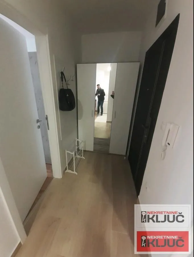 Izdavanje, jednosoban stan, 45m², Petrovaradin, Novi Sad