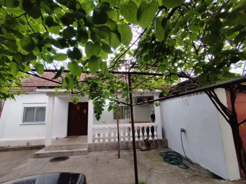 Prodaja, kuća, 180m², Murtovina, Podgorica