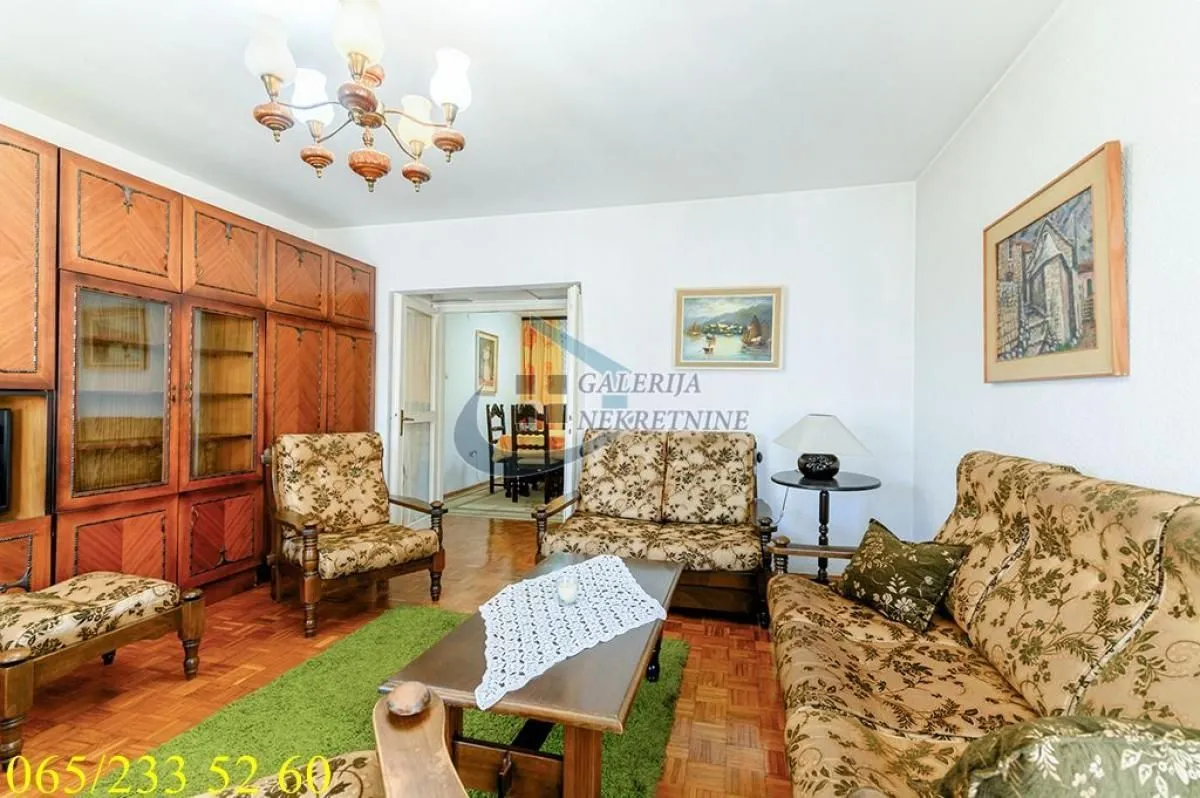 Prodaja, trosoban stan, 92m², Vidikovački venac, Rakovica