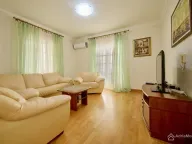Sale, four bedroom apartment, 131m², Sveti Stefan, Budva - image 2