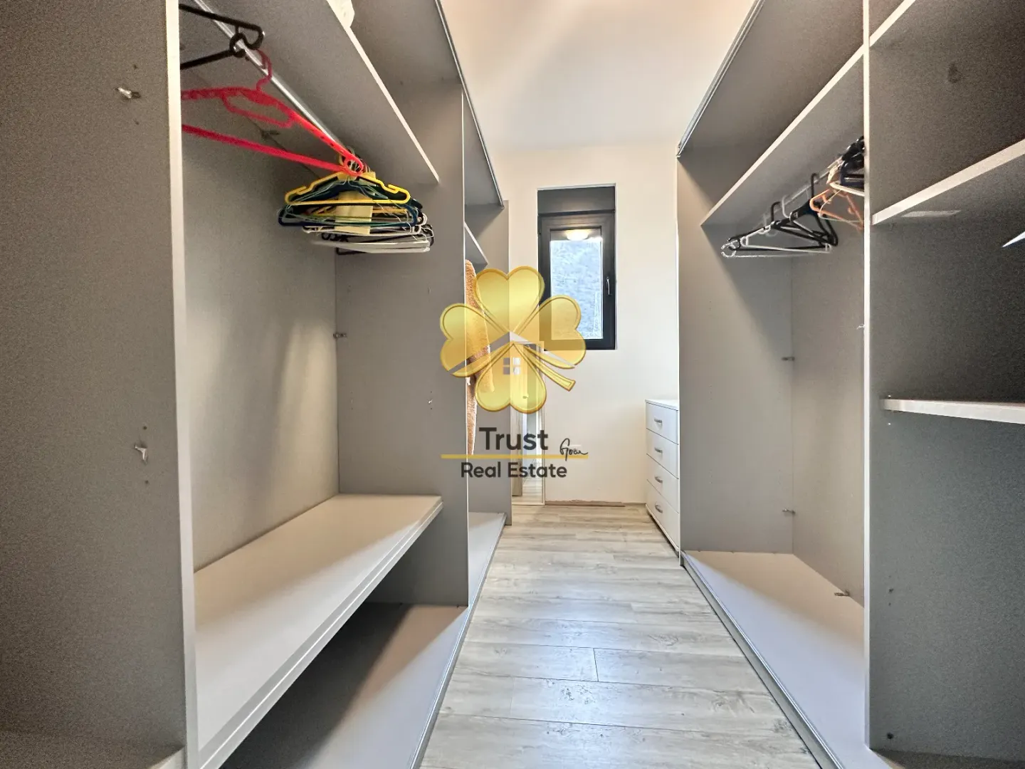 Rent, house, 180m², Podgorica, Crna Gora
