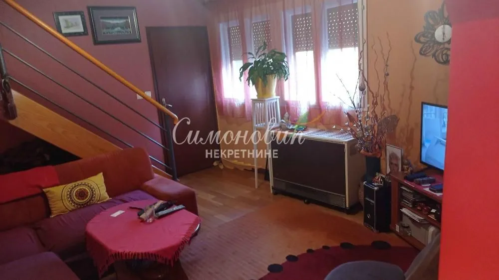 Prodaja, kuća, 187m², Zemun Cara Dušana, Zemun Sve Podlokacije