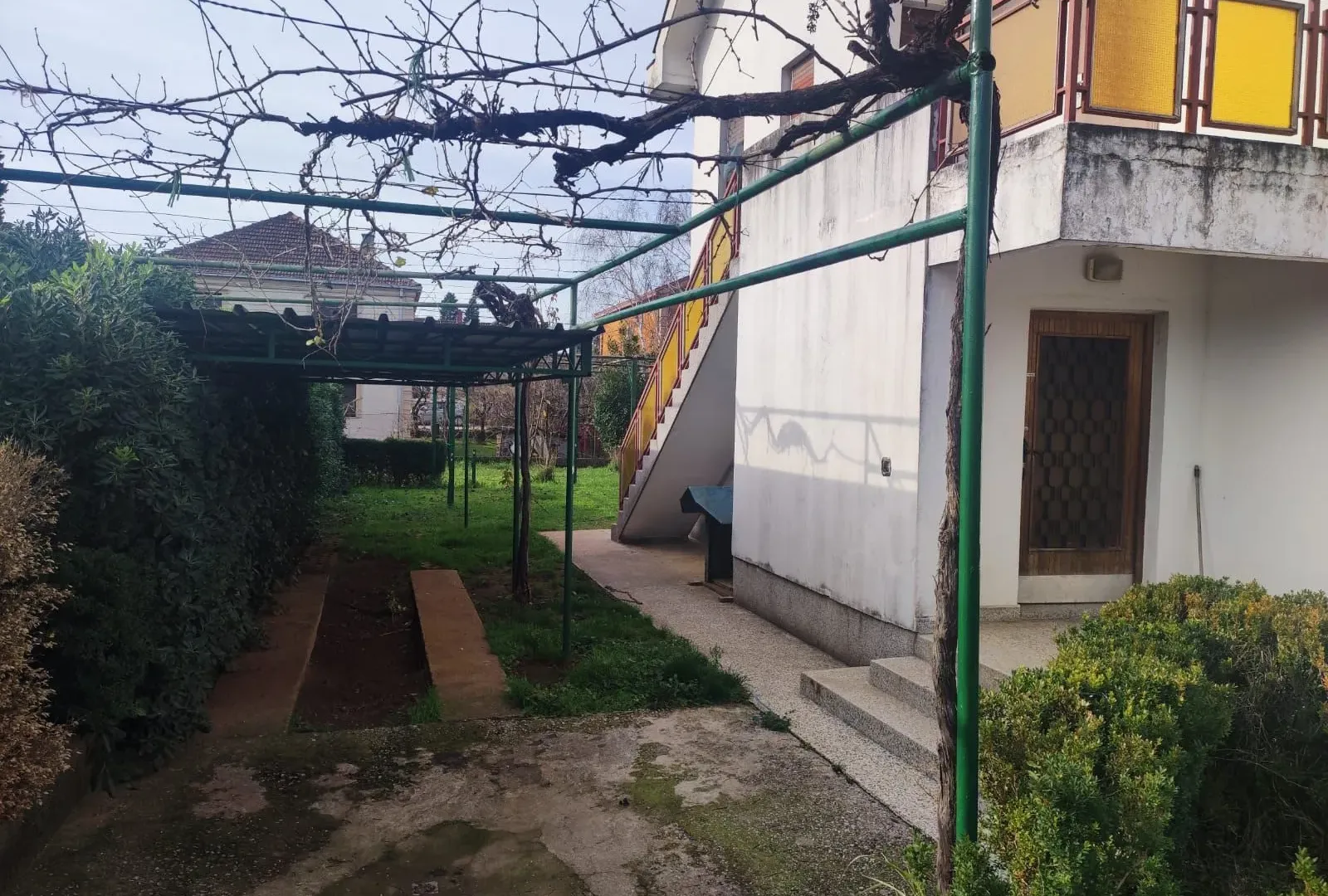 Rent, house, 200m², Zagorič, Podgorica