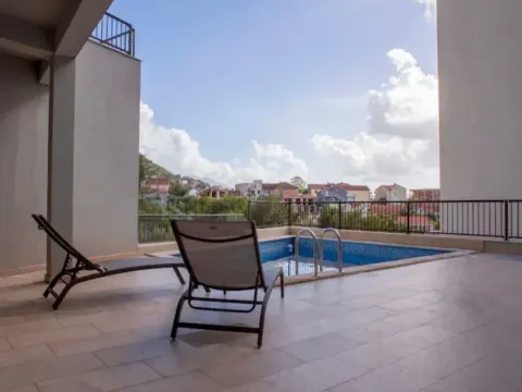 Rent, studio apartment, 25m², Mažina, Tivat - image 11