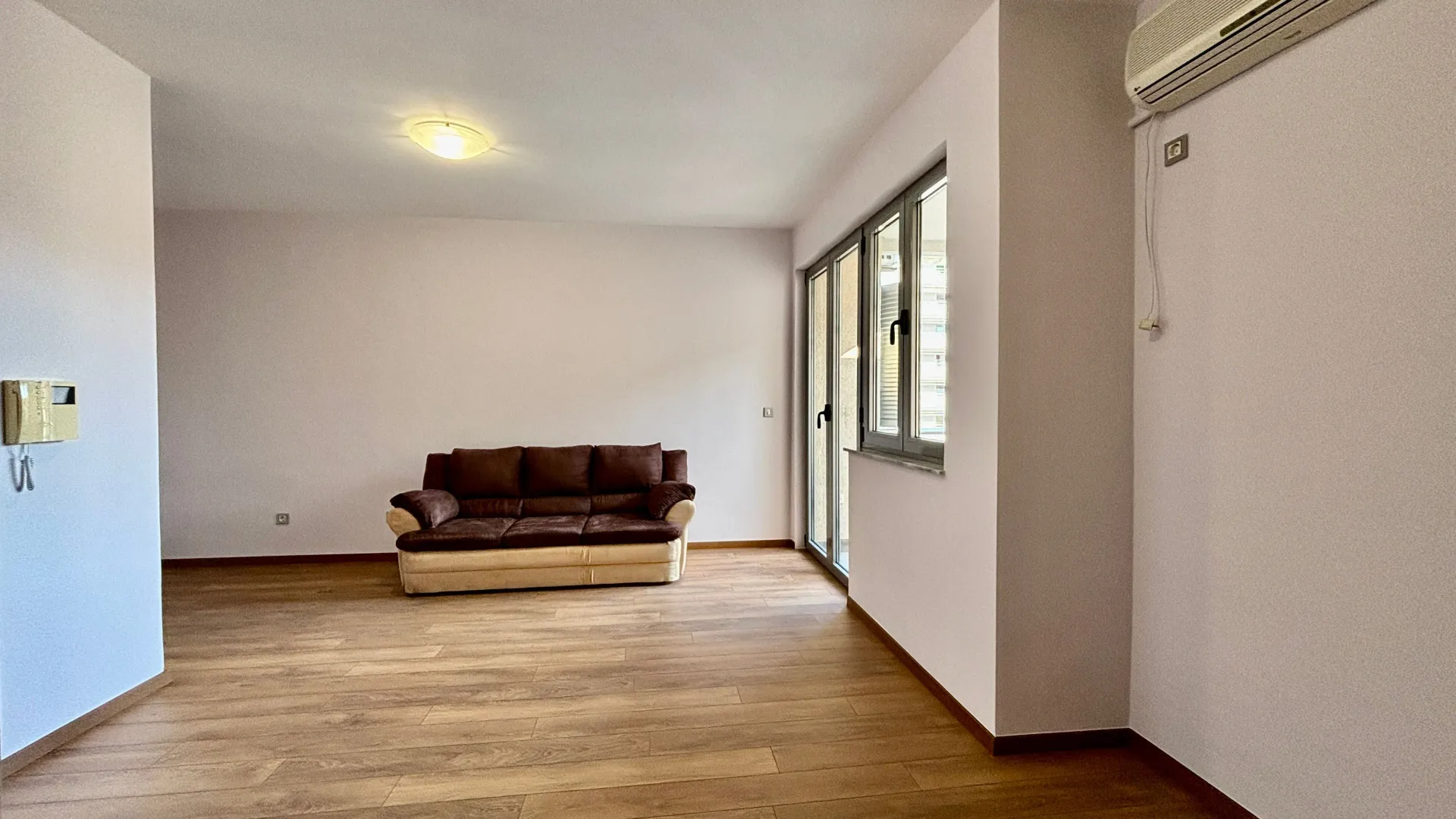 Sale, studio apartment, 36m², Centar, Budva