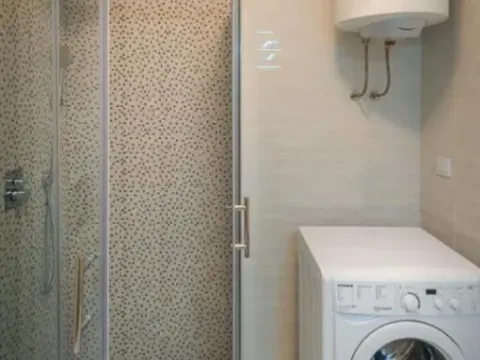 Izdavanje, dvosoban stan, 60m², Bečići, Budva - image 6