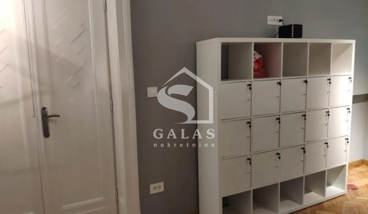 Rent, office space, 120m², Stari Grad, Beograd