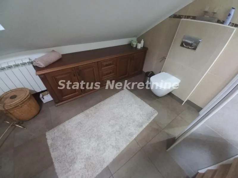 Prodaja, četvorosoban stan, 135m², Centar, Novi Sad