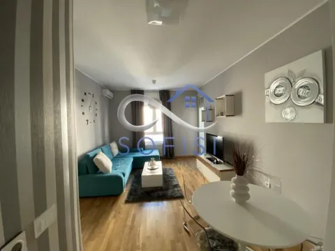 Izdavanje, trosoban stan, 58m², Centar, Novi Sad - image 6