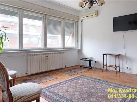 Sale, two bedroom apartment, 55m², Kalenić Pijaca, Vračar Sve Podlokacije - image 2
