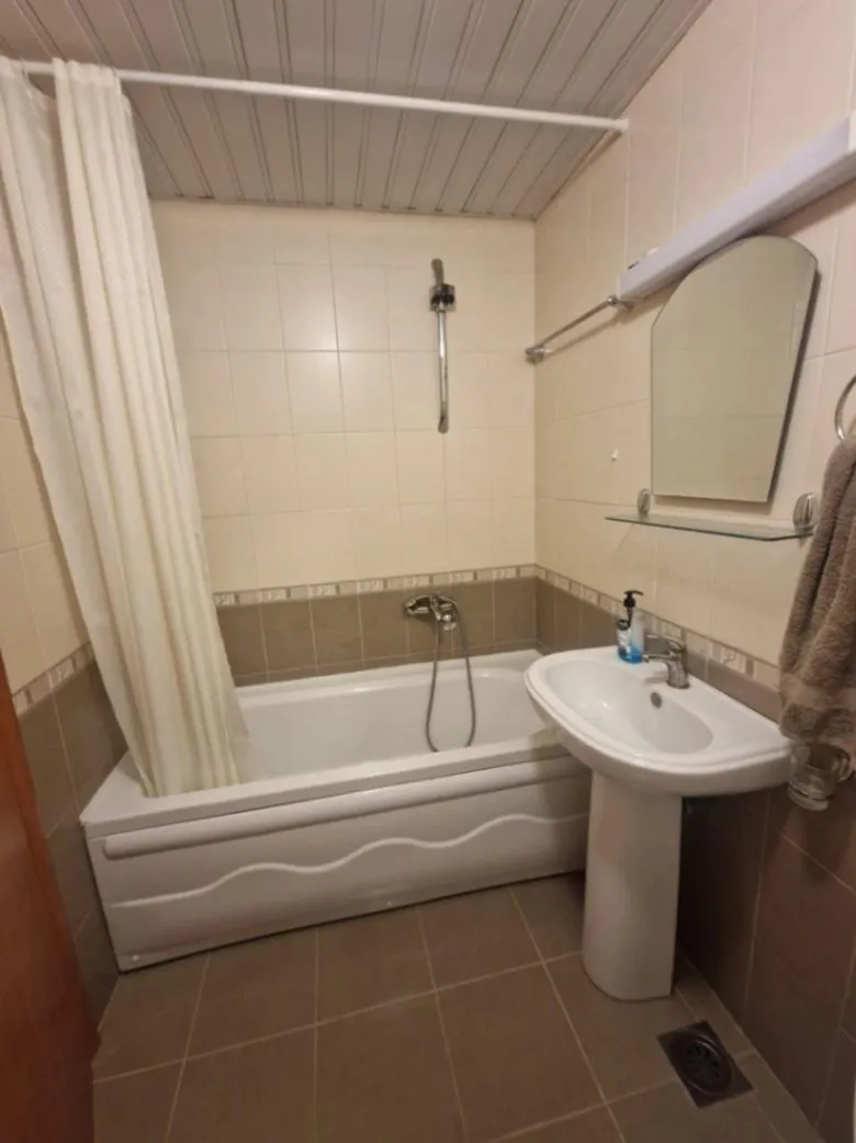 Prodaja, dvosoban stan, 76m², Centar, Bar