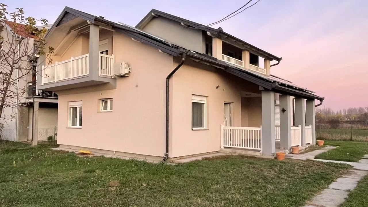 Prodaja, kuća, 201m², Veternik, Novi Sad Sve Podlokacije