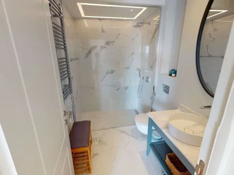 Sale, one bedroom apartment, 74m², Luštica, Tivat - image 10