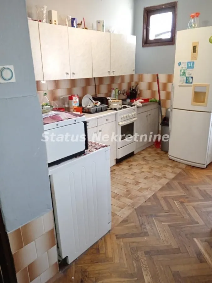 Prodaja, kuća, 268m², Lovćenac, Mali Idjoš