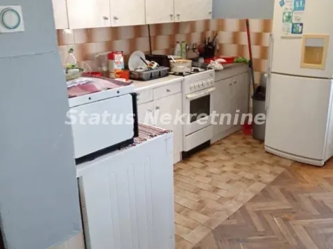 Sale, house, 268m², Mali Idjoš, Srbija - image 3
