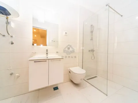 Prodaja, trosoban stan, 104m², Stari Aerodrom, Podgorica - image 7