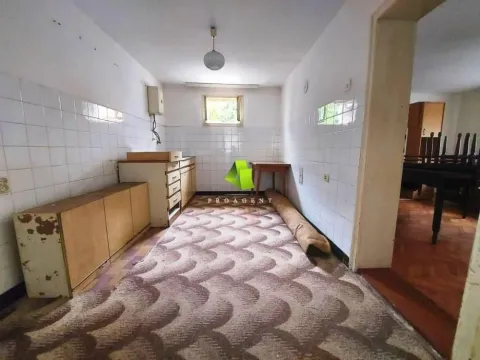 Prodaja, kuća, 140m², Crveni Krst, Niš - image 8