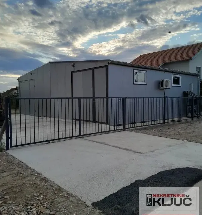 Izdavanje, poslovni prostor, 60m², Veternik, Novi Sad Sve Podlokacije