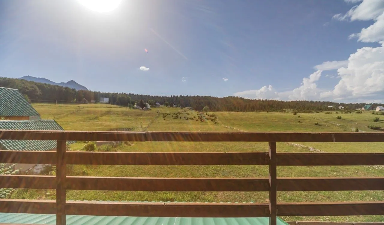 Prodaja, kuća, 300m², Motički gaj, Žabljak