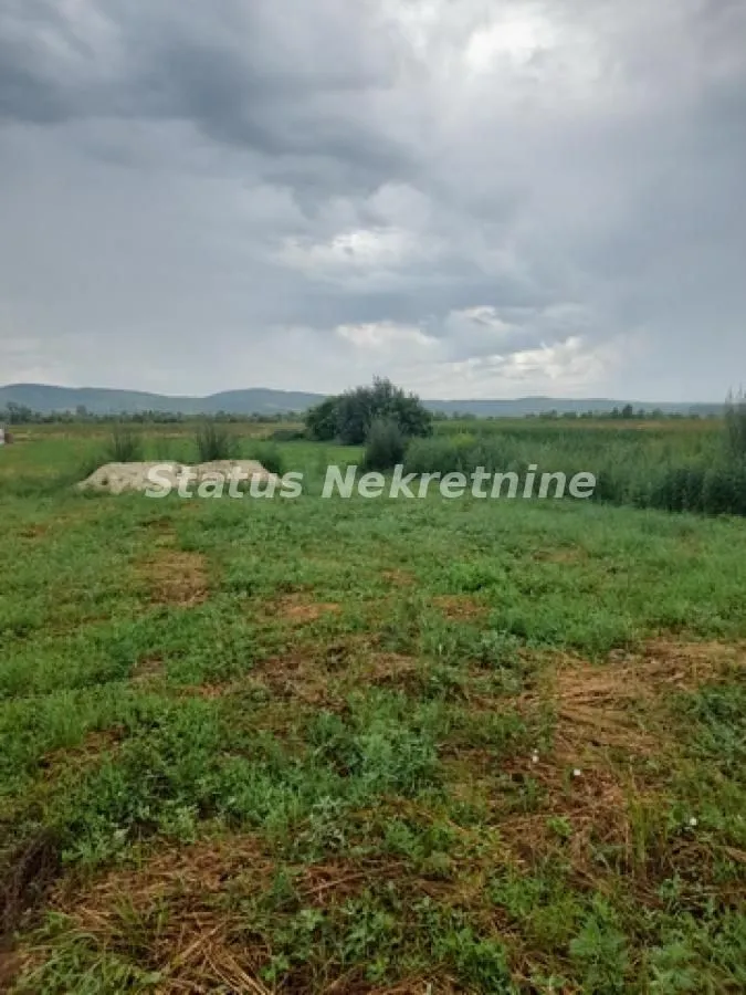 Prodaja, kuća, 160m², Futog, Novi Sad Sve Podlokacije
