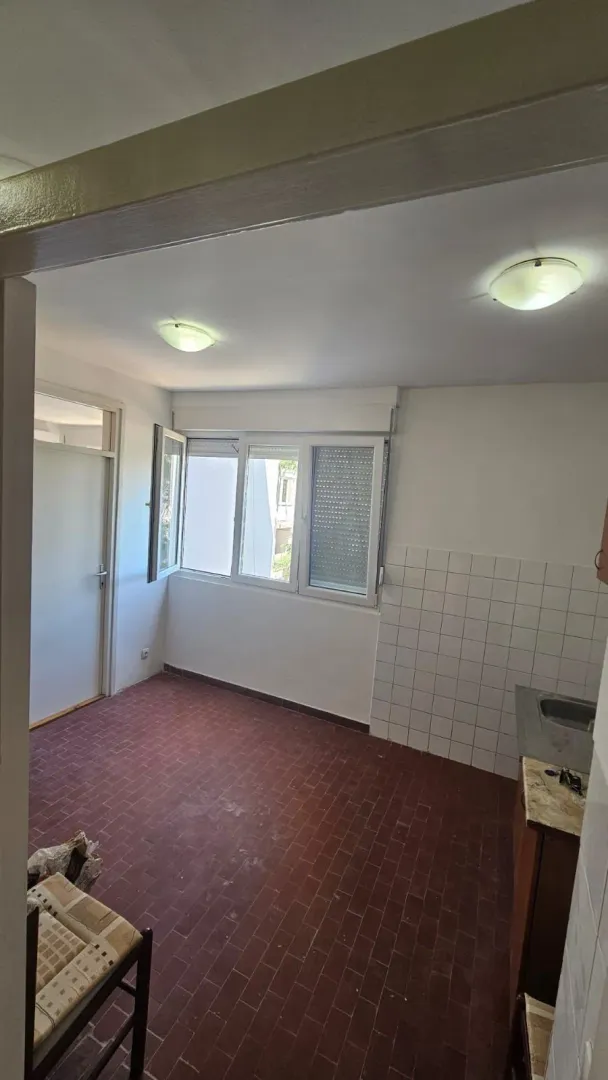 Prodaja, garsonjera, 34m², Stara Varoš, Podgorica