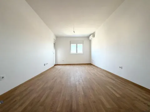 Sale, one bedroom apartment, 46m², Stari Aerodrom, Podgorica - image 6