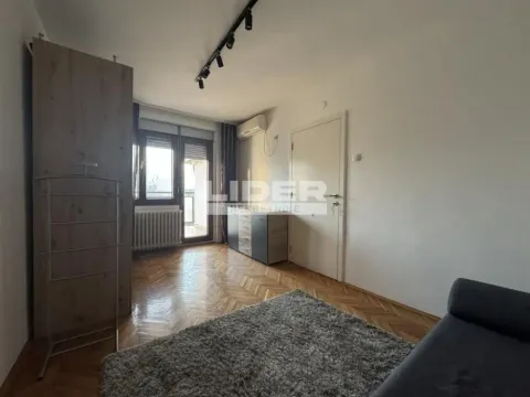 Rent, two bedroom apartment, 64m², Obilićev Venac, Beograd - image 3