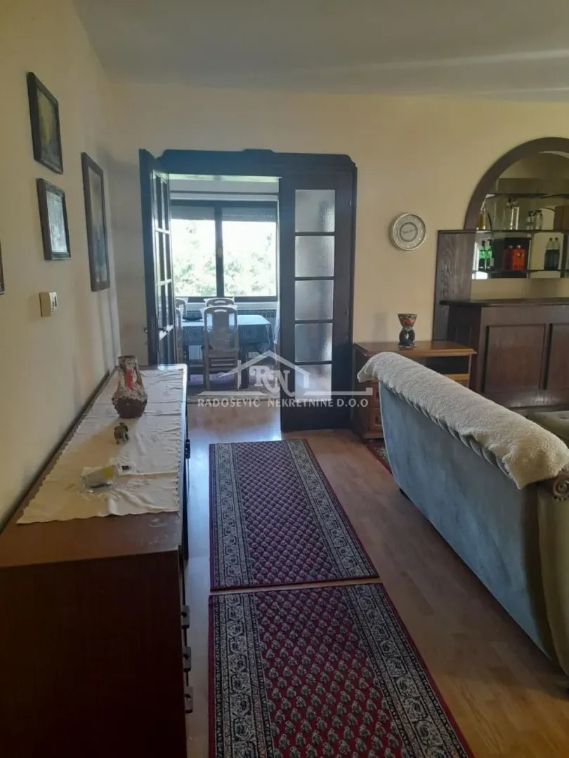 Rent, three bedroom apartment, 90m², Čukarica, Beograd