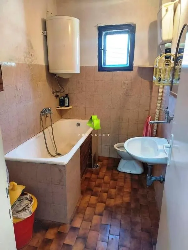 Prodaja, kuća, 300m², Palilula, Niš