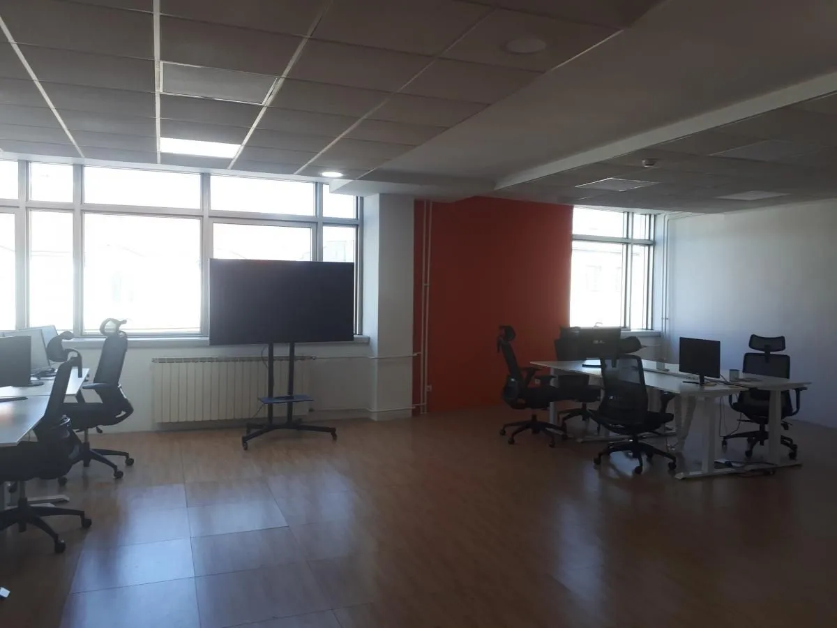 Izdavanje, poslovni prostor, 408m², Stari Grad, Beograd