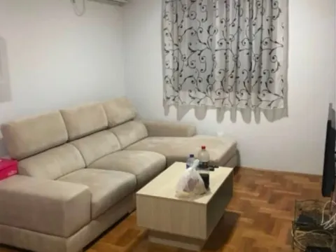 Prodaja, jednosoban stan, 41m², Stari Aerodrom, Podgorica - image 2