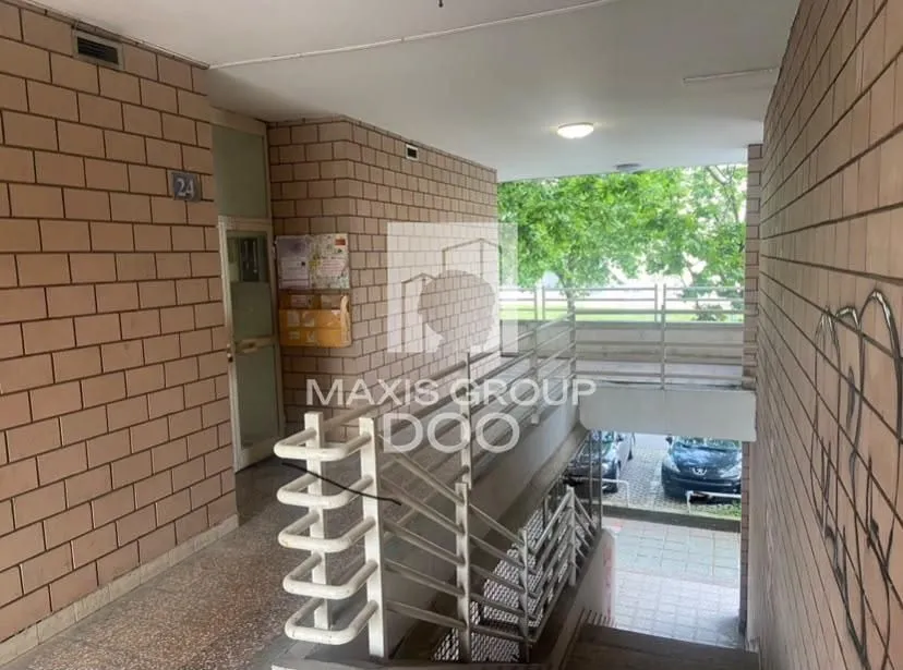 Prodaja, jednosoban stan, 50m², Novi Beograd Sve Podlokacije, Beograd