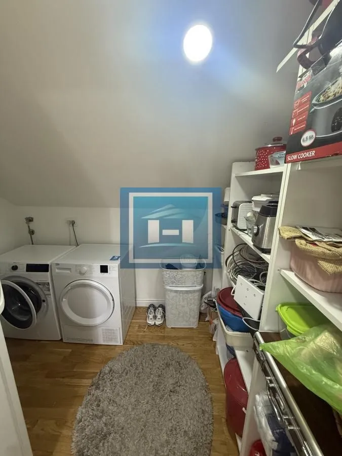 Prodaja, kuća, 200m², Majur, Jagodina