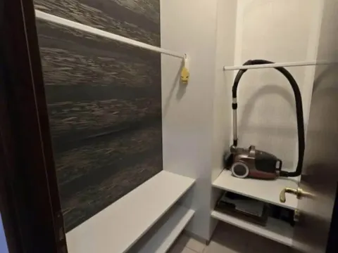 Izdavanje, jednosoban stan, 70m², City Kvart, Podgorica - image 9