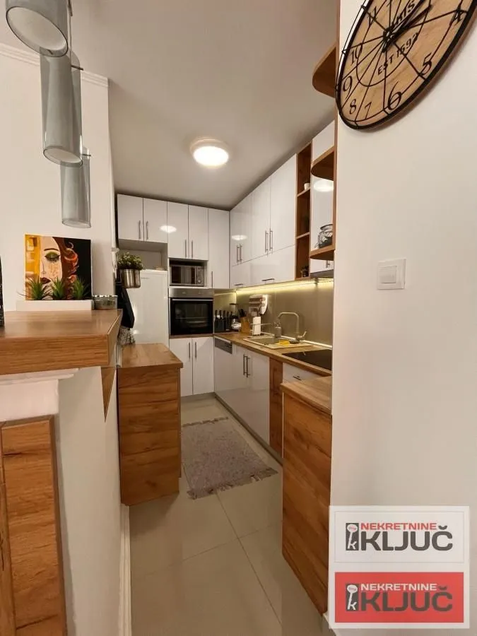 Prodaja, stan, 100m², Novo naselje, Novi Sad