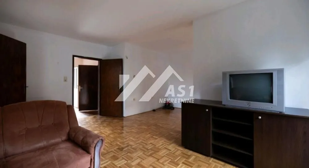 Izdavanje, kuća, 128m², Veternik, Novi Sad Sve Podlokacije