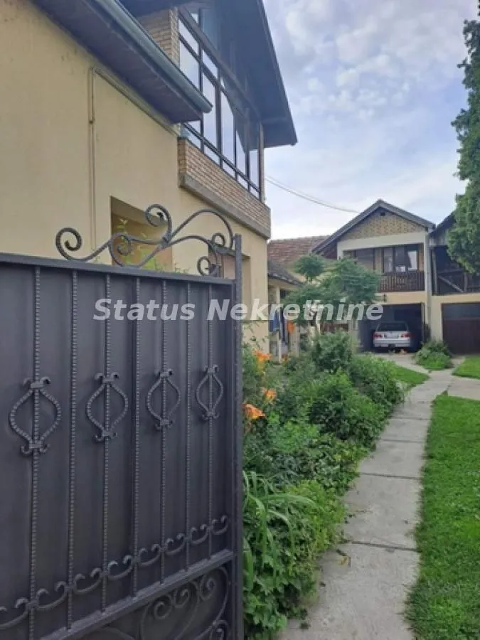 Prodaja, kuća, 200m², Futog, Novi Sad Sve Podlokacije
